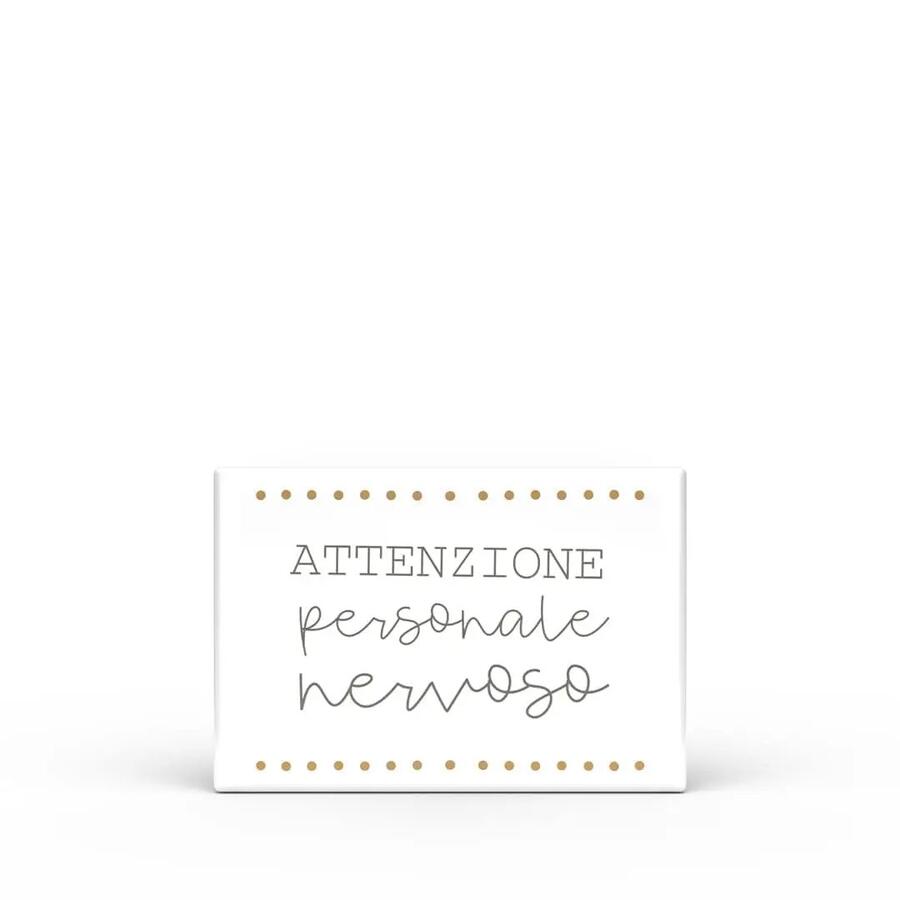 L'Angolo delle Idee Calamita Rettangolare "Parole Sante" — legno laccato 8x5,5 cm, 16 frasi ironiche a scelta