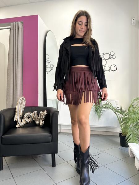 NOVITÀ Mini gonna scamosciata con frange