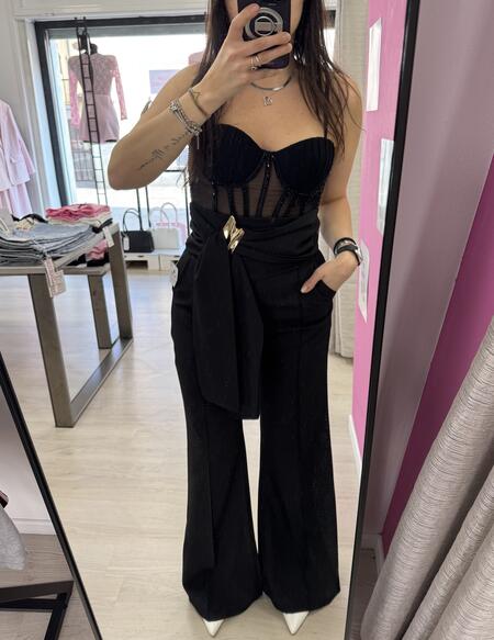 NOVITÀ Pantalone a zampa con dettaglio dorato 