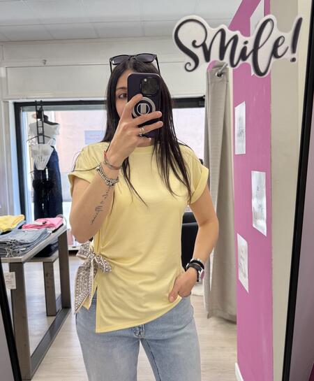 NOVITÀ T-shirt con foulard laterale